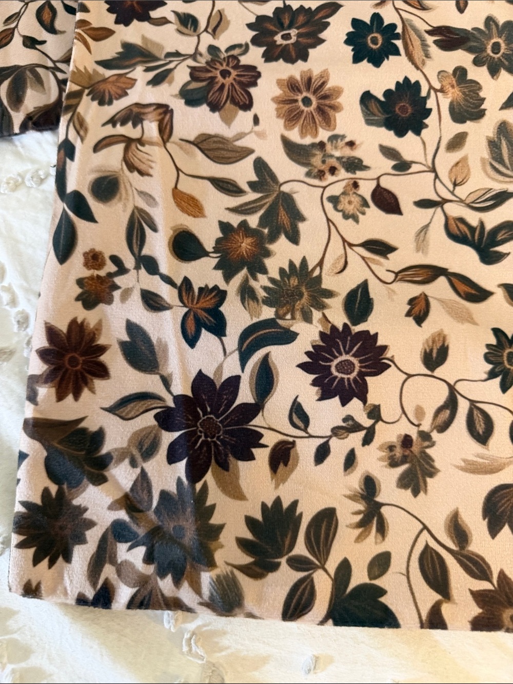 Floral Print Pillow Covers in Taupe and Brown nwot - Picture 2 of 9
